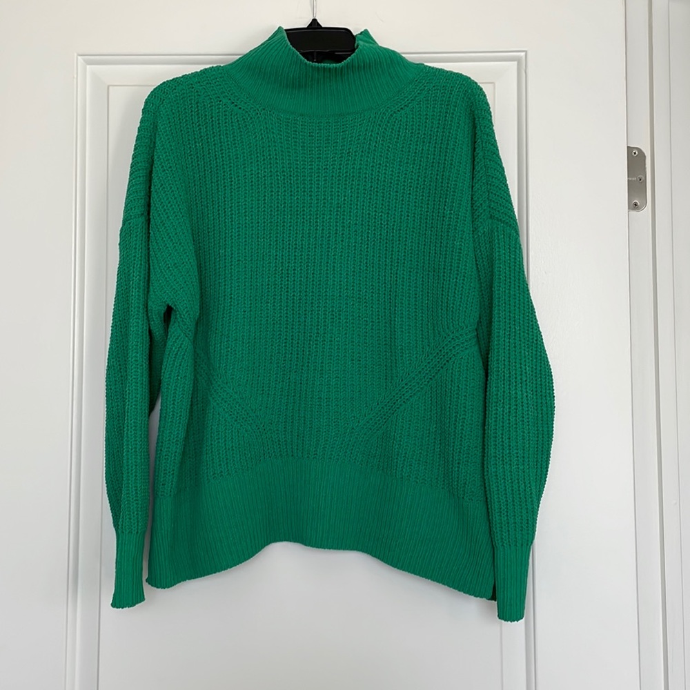 GUC Crown & Ivy Sweater